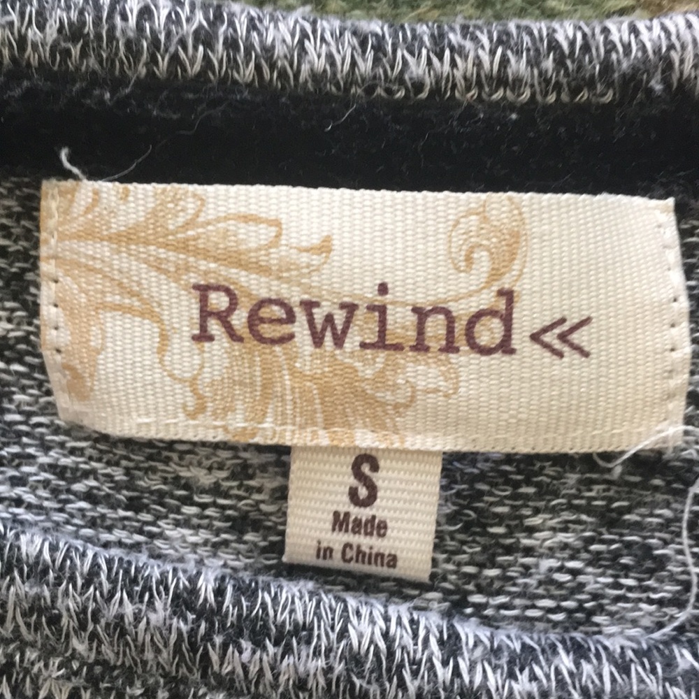 ♥️Rewind sweater - Picture 2 of 3